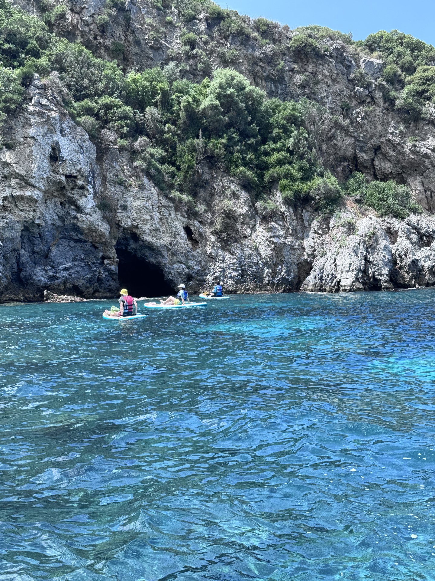 Çeşme Marina açıklarında paddle board — PinkApple kiralama