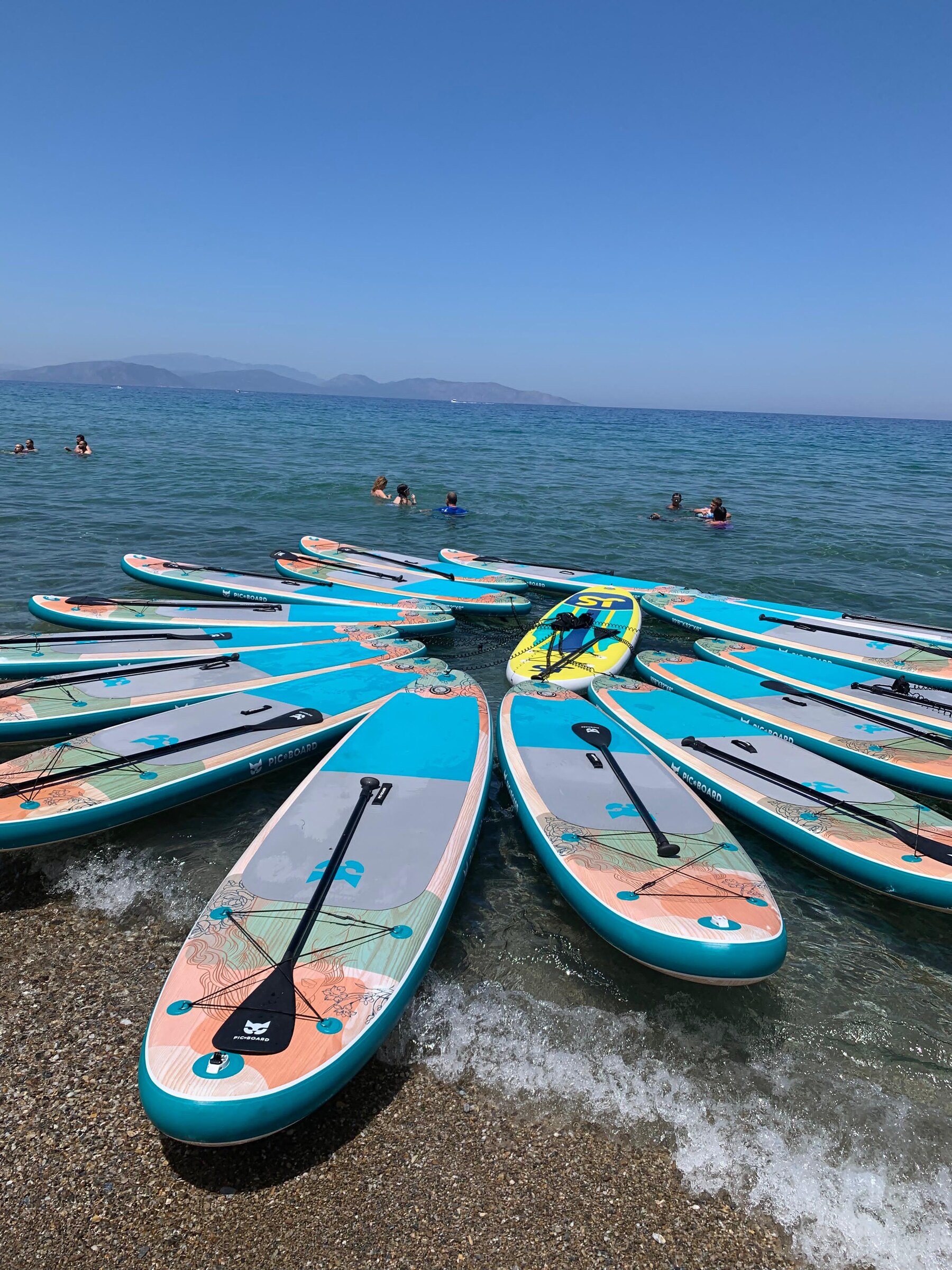PinkApple SUP board Ege kıyısı fotoğraf 200